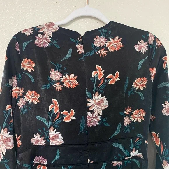 Reposhed! Chelsea28 Black Tie Knee Length Floral Dress - Picture 10 of 11